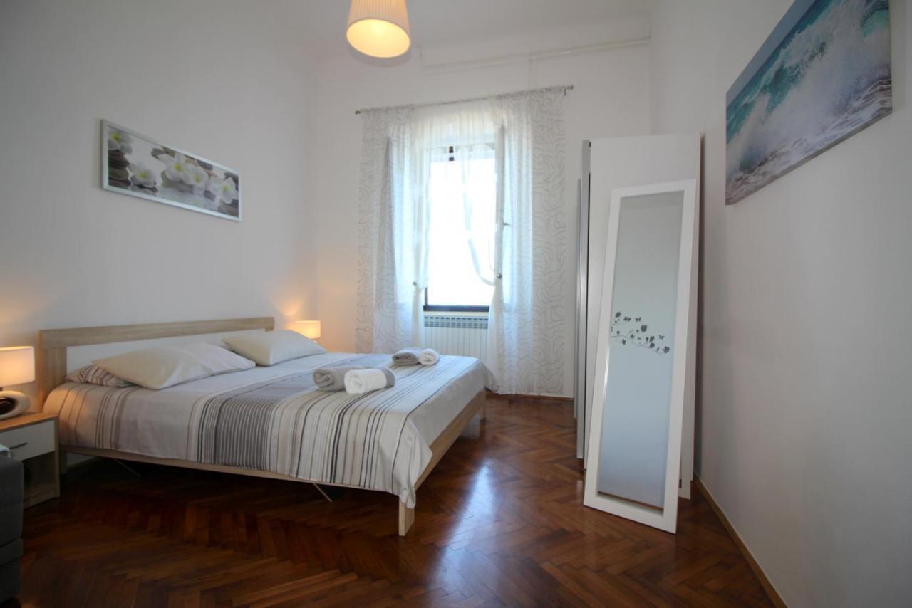Apartment Old City Porec Luaran gambar